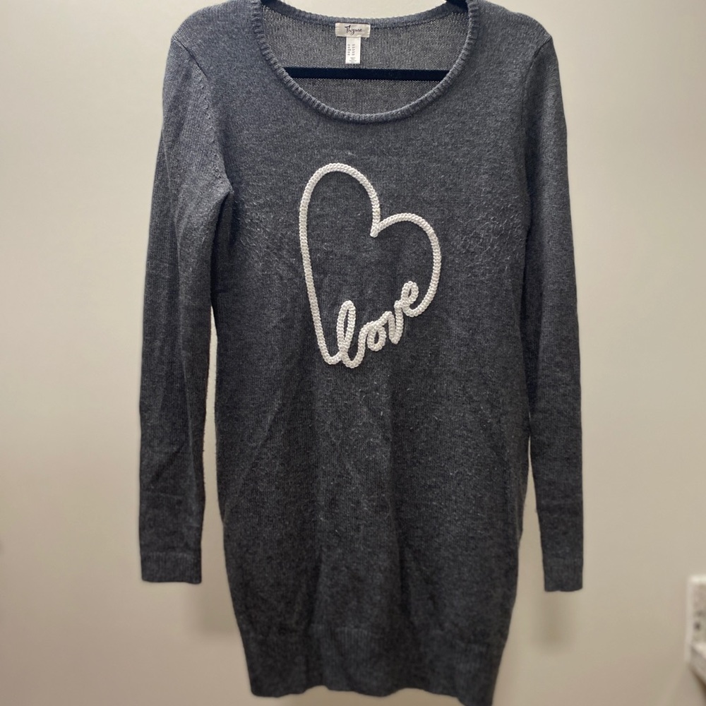 ⭐️ THYME MATERNITY SWEATER SIZE SMALL